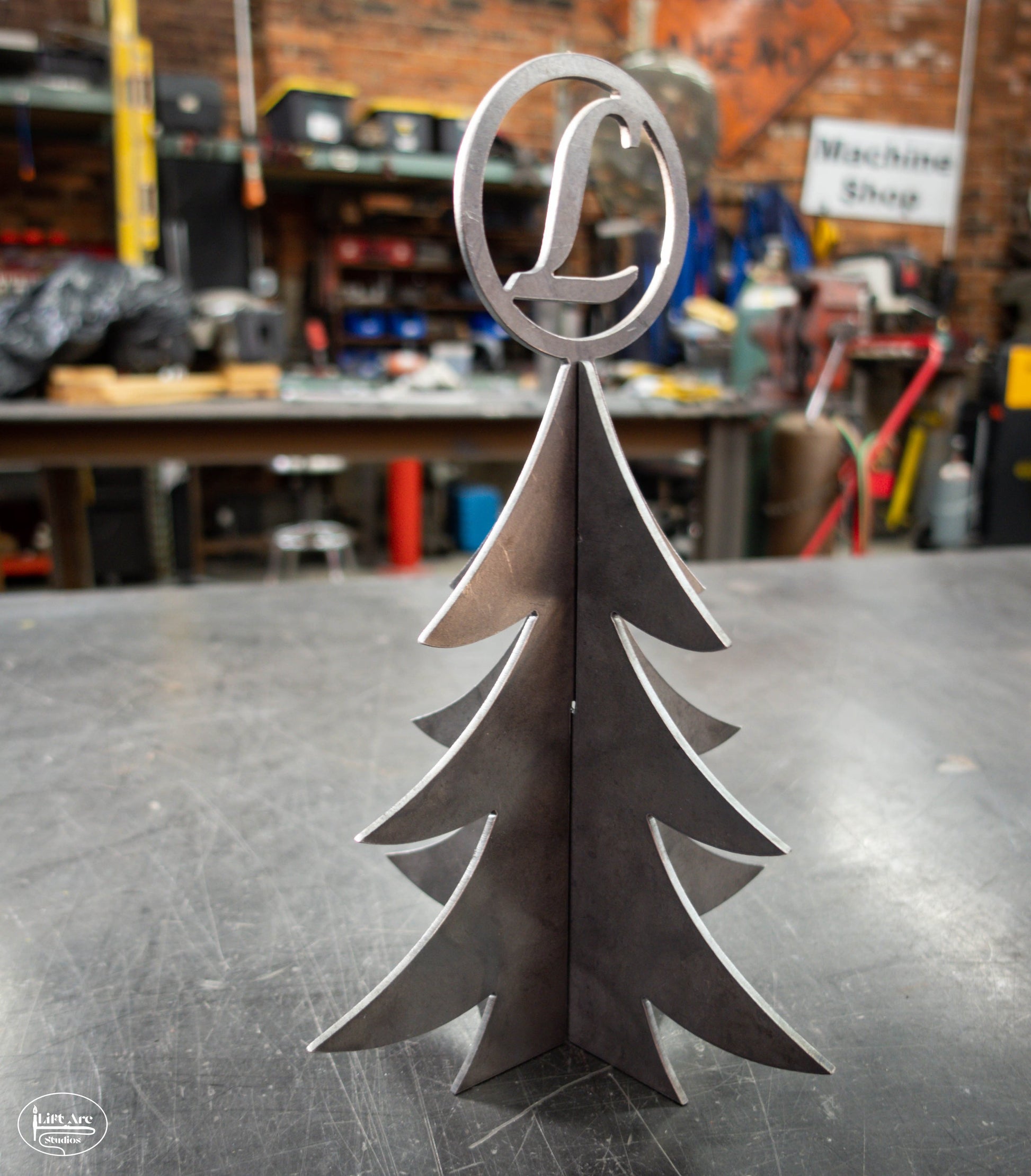 13" Metal Christmas Tree